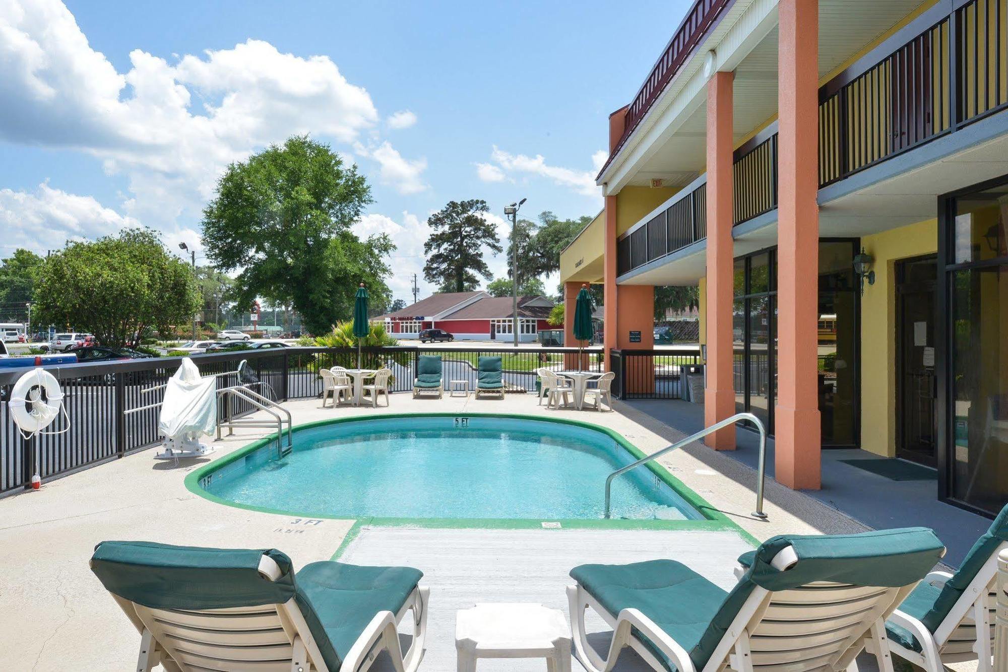 Suburban Studios Hinesville - Fort Stewart Area Exterior foto