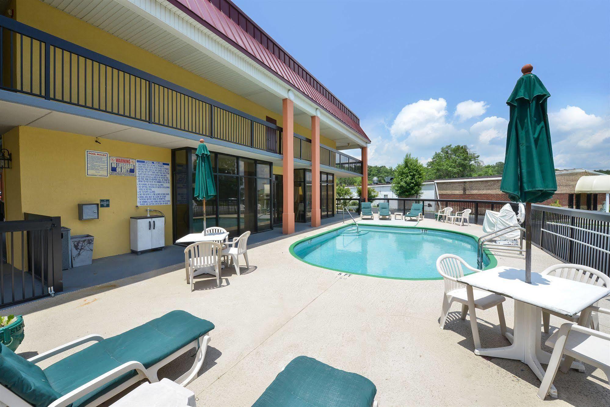 Suburban Studios Hinesville - Fort Stewart Area Exterior foto